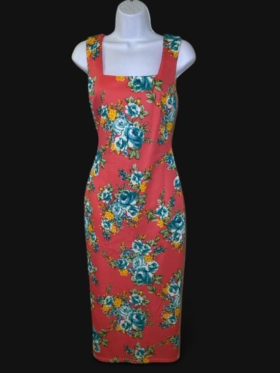Va Va Voom Dresses & Skirts - Va Va Voom Salmon Floral Square-Neck Midi Dress